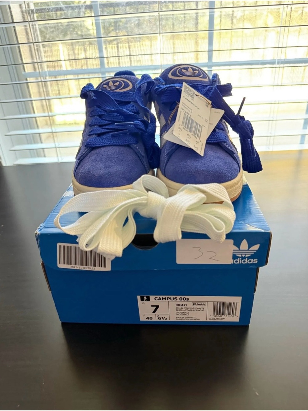 Adidas Royal Blue Campus 00s (7W)